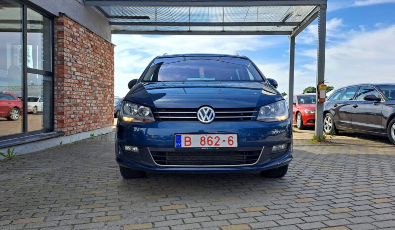 
								Volkswagen Sharan pilns									