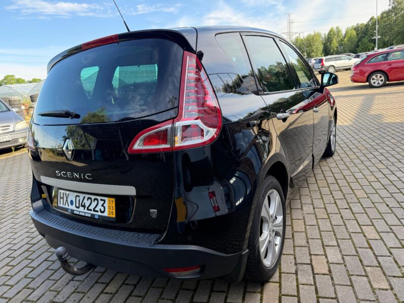 
								Renault Scenic Dynamique pilns									
