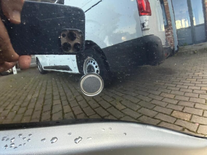 
								Renault Scenic Dynamique pilns									