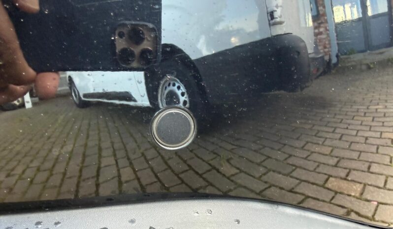 
								Renault Scenic Dynamique pilns									