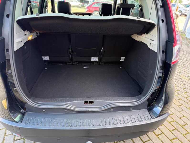 
								Renault Scenic Dynamique pilns									