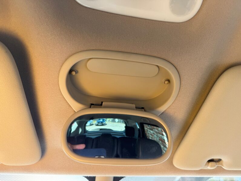 
								Renault Scenic Dynamique pilns									