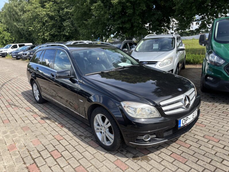 
								Mersedes benz c200 cdi pilns									