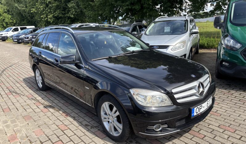 
								Mersedes benz c200 cdi pilns									