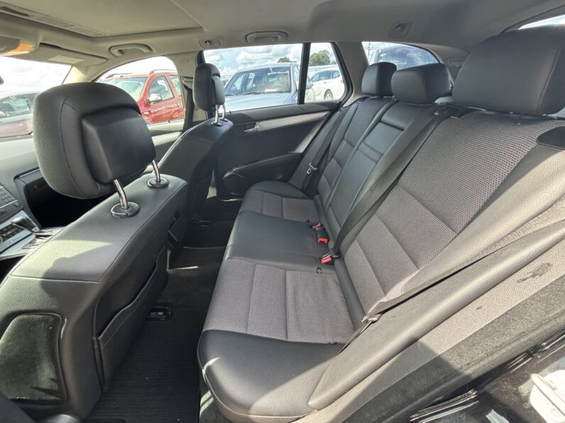 
								Mersedes benz c200 cdi pilns									