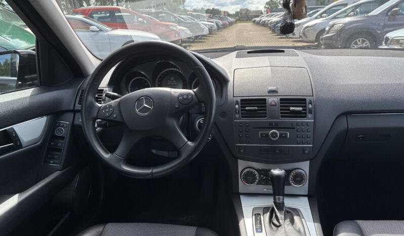 
								Mersedes benz c200 cdi pilns									