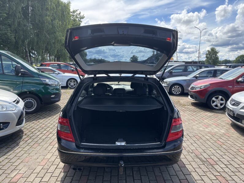 
								Mersedes benz c200 cdi pilns									