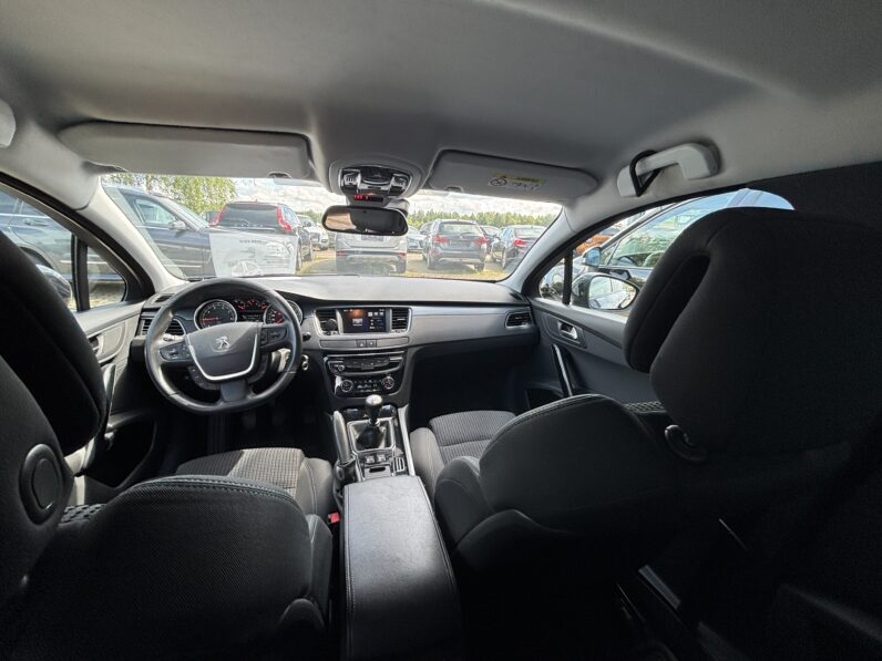 
								PEUGEOT 508 pilns									