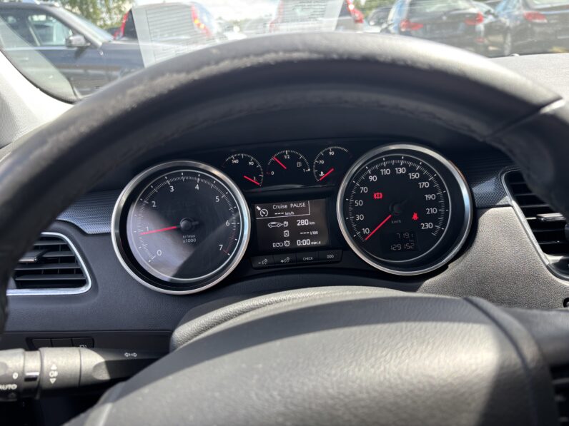 
								PEUGEOT 508 pilns									