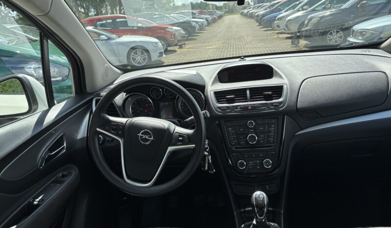 
								OPEL MOKKA pilns									