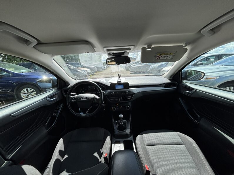 
								FORD FOCUS pilns									