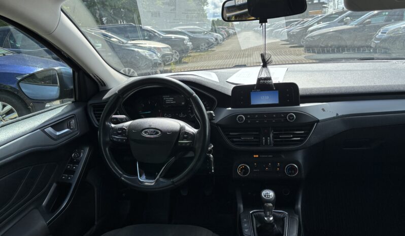 
								FORD FOCUS pilns									