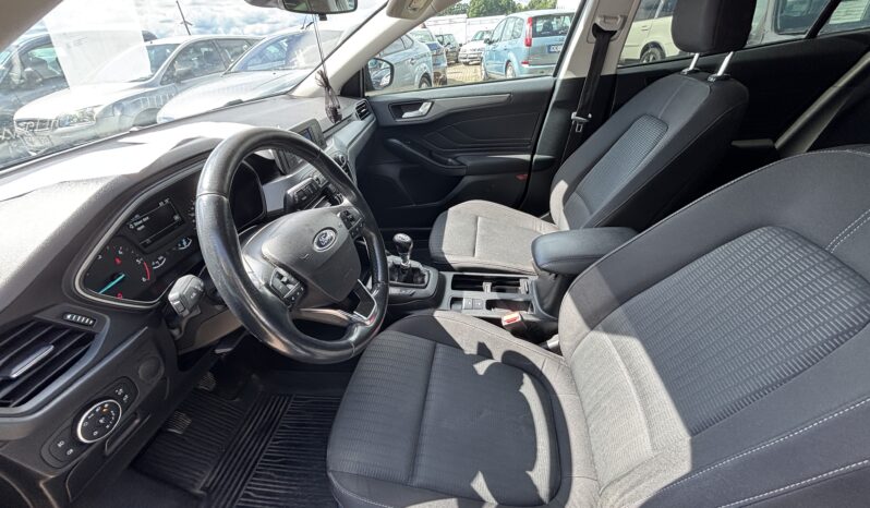 
								FORD FOCUS pilns									