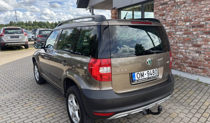 
								SKODA YETI pilns									