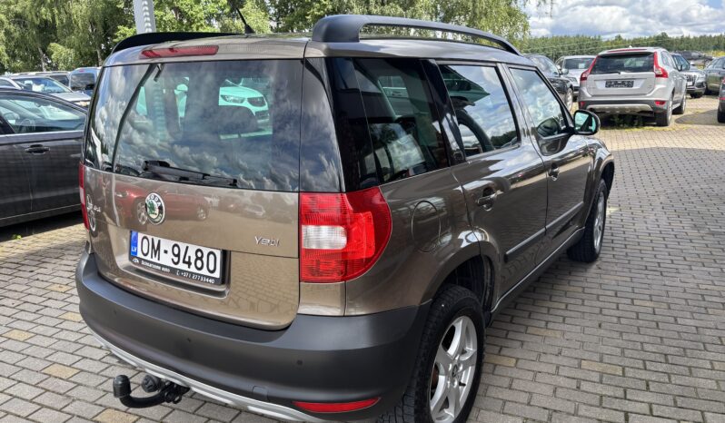 
								SKODA YETI pilns									