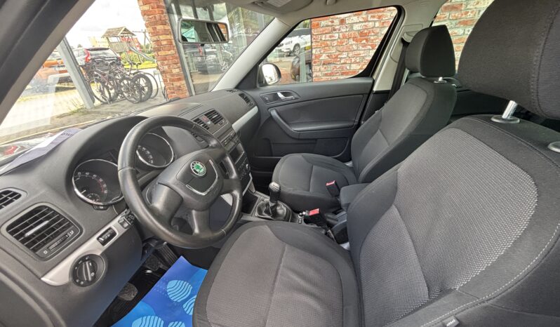
								SKODA YETI pilns									