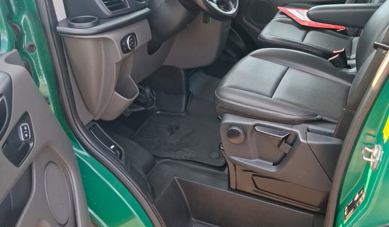 
								FORD TRANSIT pilns									