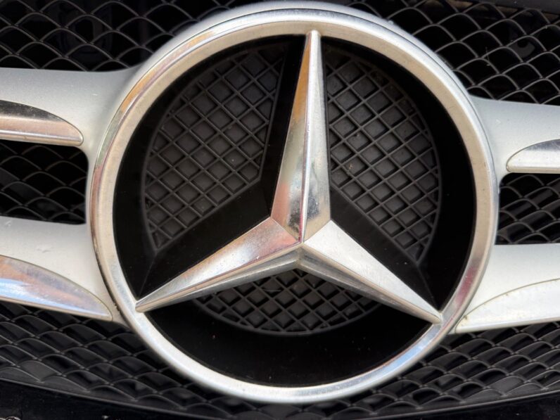 
								MB C220 pilns									