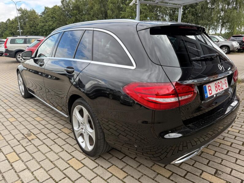 
								MB C220 pilns									