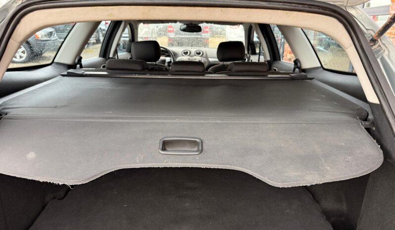 
								FORD MONDEO pilns									