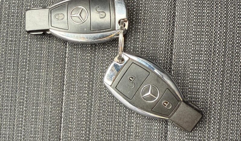 
								MB C220 pilns									