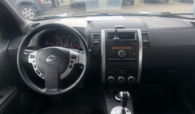 
								NISSAN XTRAIL pilns									