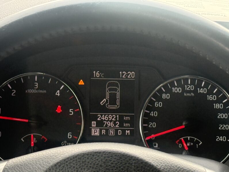 
								NISSAN XTRAIL pilns									
