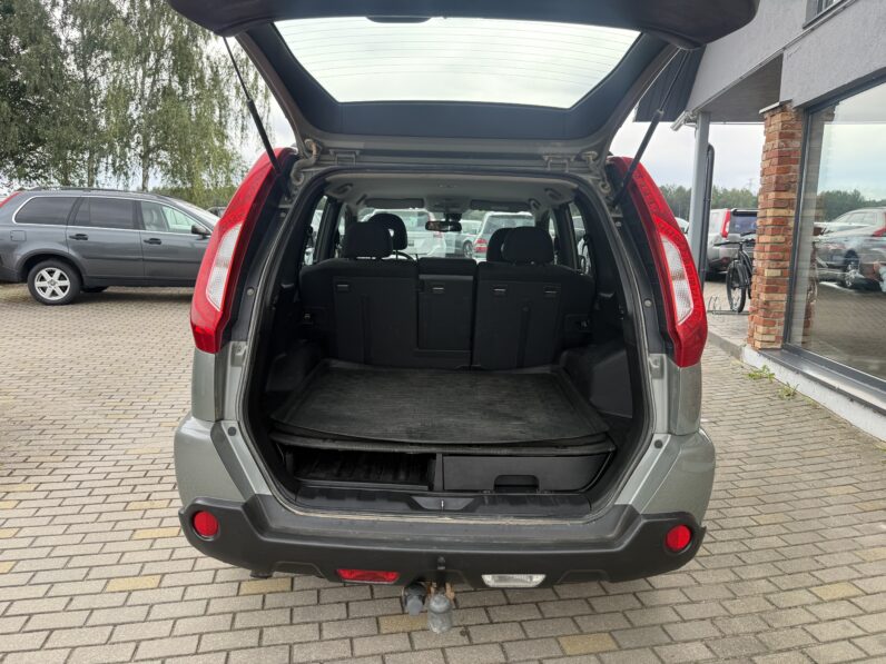 
								NISSAN XTRAIL pilns									