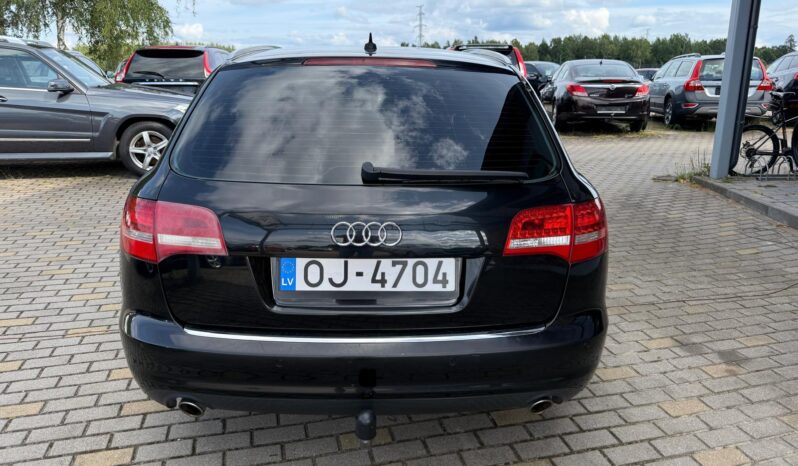 
								AUDI A6 pilns									