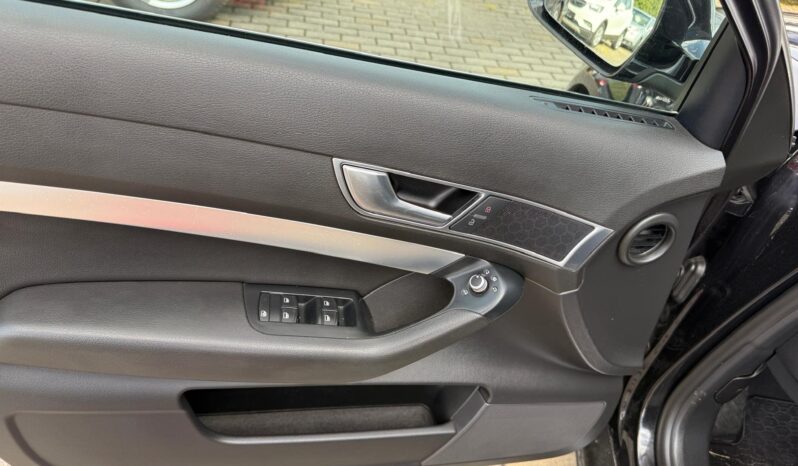 
								AUDI A6 pilns									