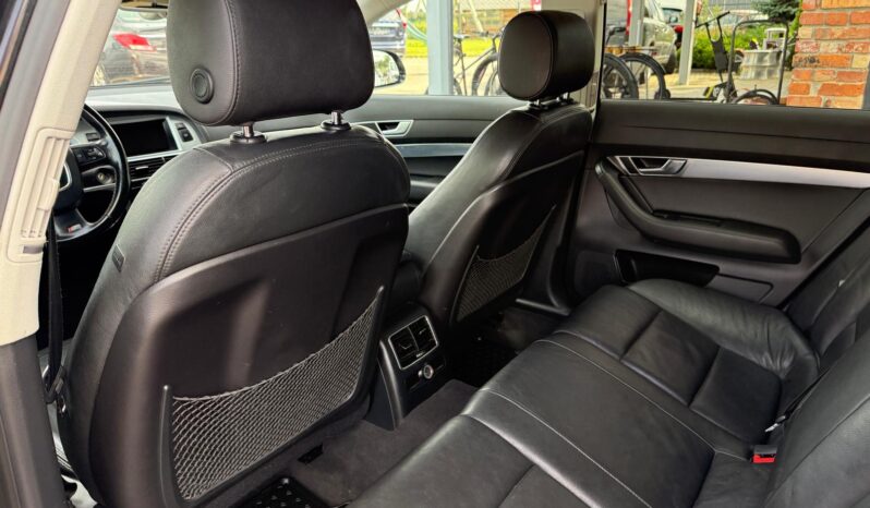 
								AUDI A6 pilns									