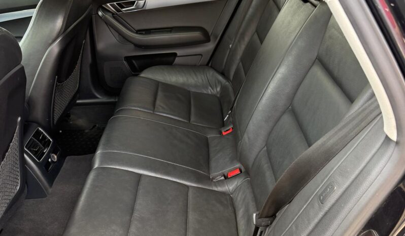 
								AUDI A6 pilns									