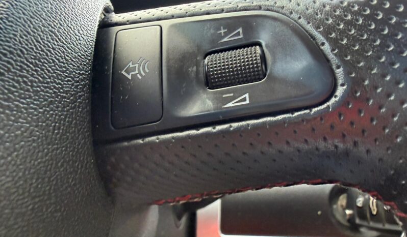 
								AUDI A6 pilns									