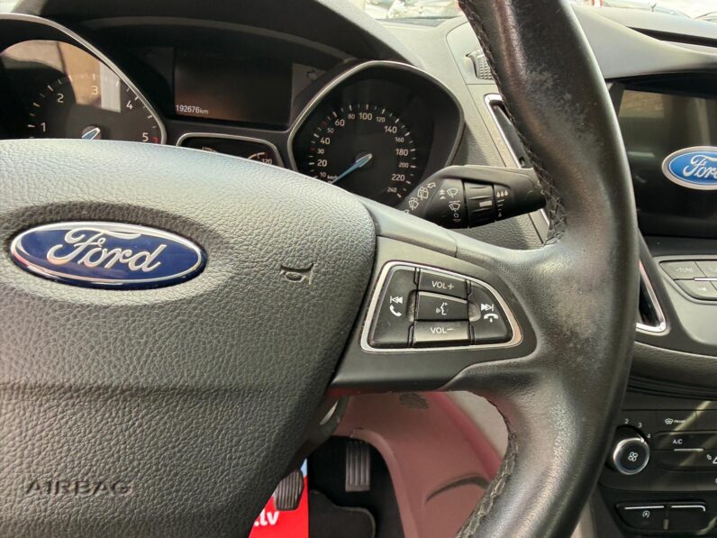 
								FORD C-MAX 1.5 TCDi Plus pilns									
