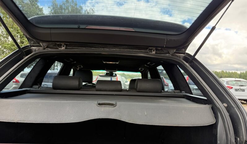 
								BMW X5 pilns									