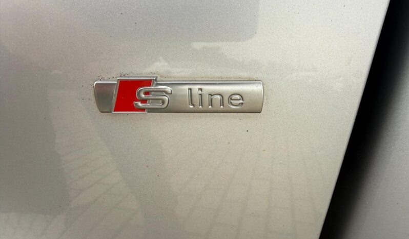 
								AUDI A3 pilns									