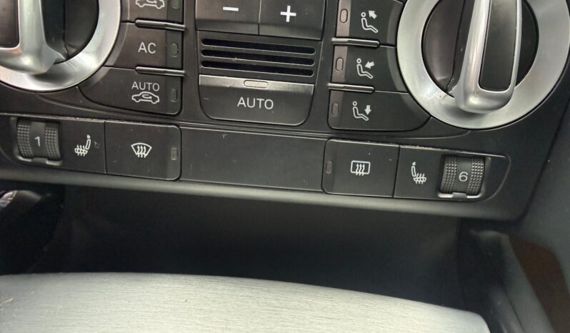 
								AUDI A3 pilns									