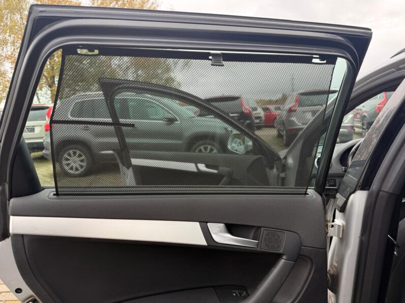
								AUDI A3 pilns									