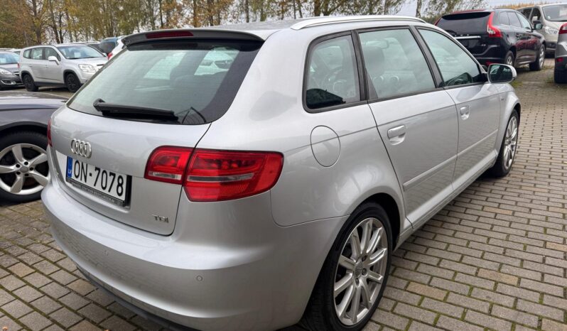 
								AUDI A3 pilns									